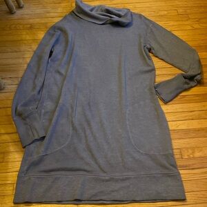 ATHLETA. Women’s dress.